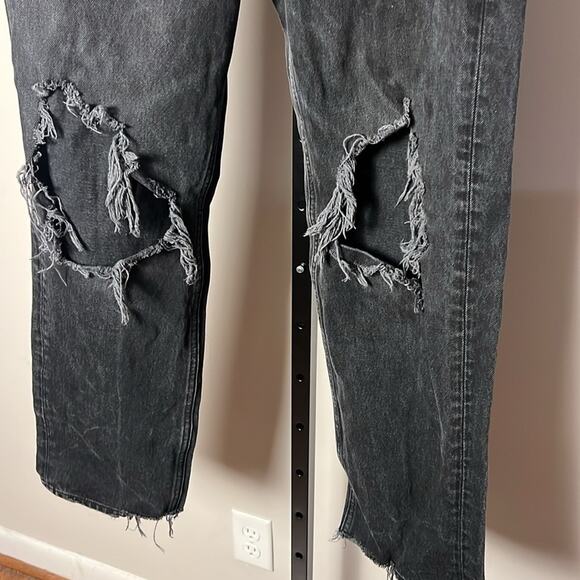 BDG relaxed Straight Distressed Black Jeans Size 28 - Picture 3 of 7